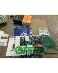 2025 Fashion Essentials: qiqiyg.com Wholesale COAT, T-shirts & Shoes | Dropshipping from China YGUK116