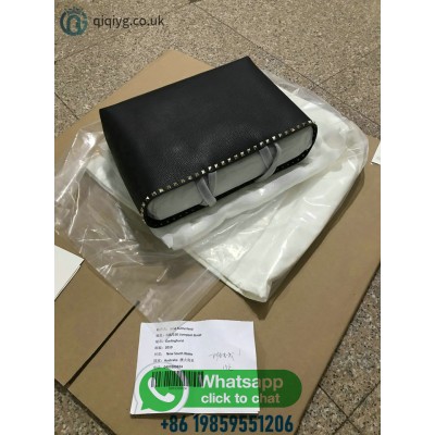 qiqiyg.com – 2025 Wholesale Fashion Dropshipping | Fashion shoes, Dresses & Luxury Bags YGUK107